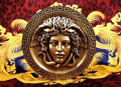 versace medusa story|versace medusa meaning.